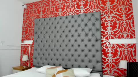 Snapshot of little_lilith_apple chatting on January 13, 3:01 am little_lilith_apple online show from January 13, 3:01 am