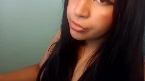 lizz independent model uwu  online show from December 2, 6:19 pm