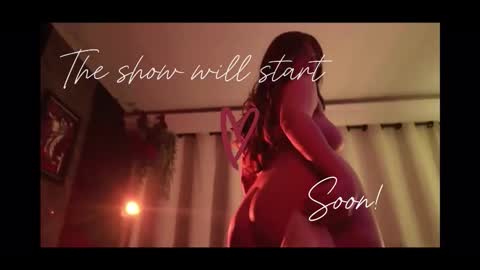 Snapshot of little_maeve chatting on September 15, 12:30 am Maeve online show from September 15, 12:30 am