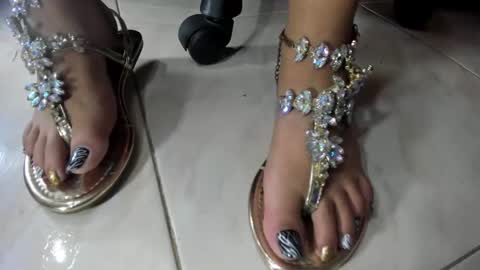 Snapshot of little_mars1 chatting on February 28, 7:03 pm Misstress Martina online show from February 28, 7:03 pm