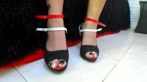 Snapshot of little_mars1 chatting on February 14, 7:12 pm Misstress Martina online show from February 14, 7:12 pm