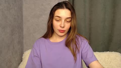 Mia   Im online every day 1530 PM in New York  2030 PM in London online show from December 8, 8:58 pm