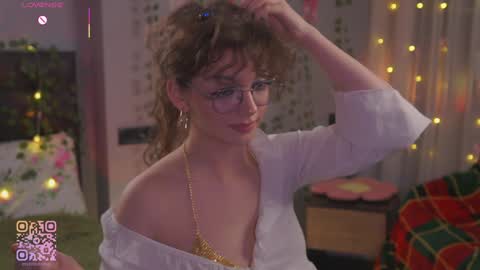 Kiki online show from February 7, 7:29 pm