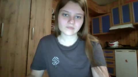 little_shygirl_ online show from September 30, 4:18 am