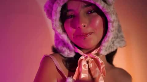 Snapshot of little_vel chatting on September 21, 6:50 pm Im your little Velinda  online show from September 21, 6:50 pm