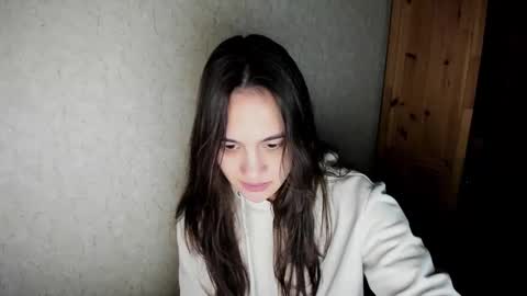 littleashleyy online show from December 1, 2:42 pm