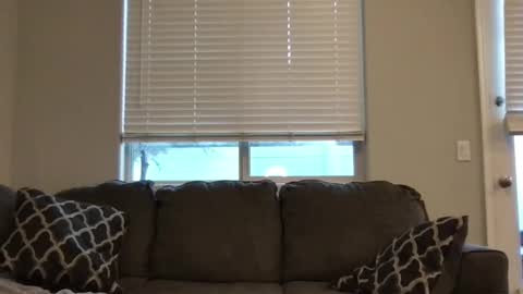 Snapshot of littlebearae chatting on October 2, 12:59 am Bea Rae online show from October 2, 12:59 am