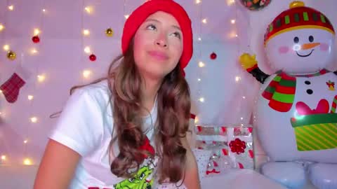 littlee_emma_ online show from December 26, 6:19 am