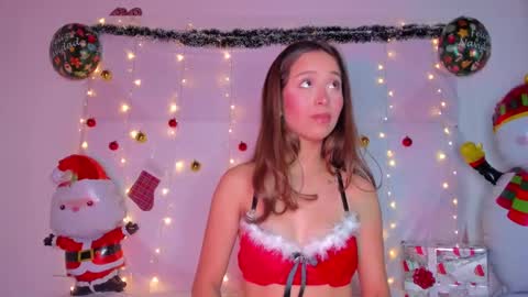 littlee_emma_ online show from December 24, 3:38 am