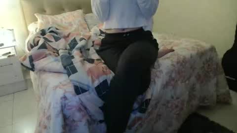 littlejinxxx online show from September 15, 2:20 am
