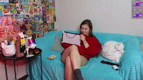 Snapshot of littleleen chatting on October 20, 3:15 pm LillleLinn online show from October 20, 3:15 pm