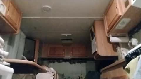 littleleo96 online show from October 16, 7:55 am