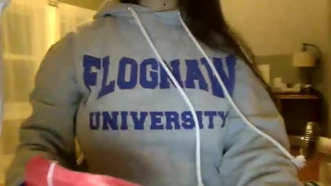 Snapshot of littlelily9999 chatting on January 31, 3:09 am littlelily9999 online show from January 31, 3:09 am