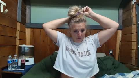 lisanixs online show from February 21, 2:23 am