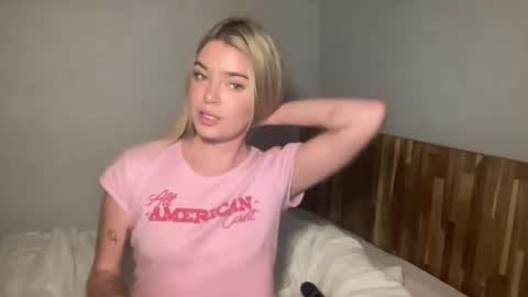 Marciabrady online show from April 8, 7:54 am