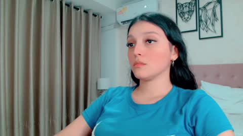 Sarahs Room online show from January 3, 2:54 am