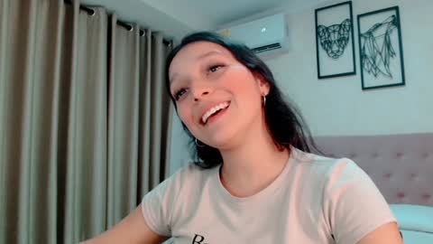 Sarahs Room online show from January 9, 3:04 am