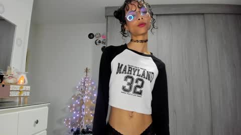 Snapshot of littlemoon18 chatting on December 9, 11:13 pm Luna online show from December 9, 11:13 pm