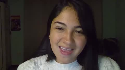 Snapshot of littleprety6969 chatting on October 19, 5:09 am Mia online show from October 19, 5:09 am