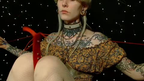 Snapshot of littlespacemouse chatting on December 19, 5:40 pm Niki free tg channel with some photos gifs and info about streams online show from December 19, 5:40 pm