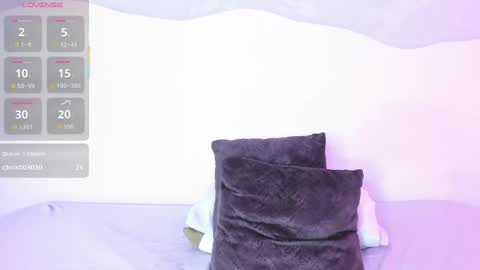 Snapshot of littlevaale chatting on September 27, 12:01 pm littlevaale online show from September 27, 12:01 pm