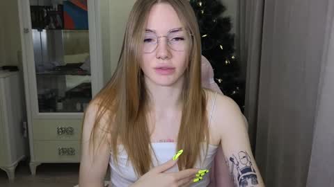 Eliana online show from December 13, 12:06 pm