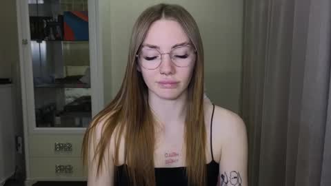 Eliana online show from December 6, 11:44 am