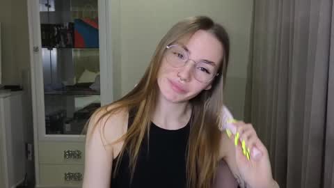 Eliana online show from December 10, 11:11 am