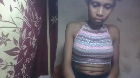 Snapshot of littleyanah chatting on September 13, 7:11 pm yanah online show from September 13, 7:11 pm