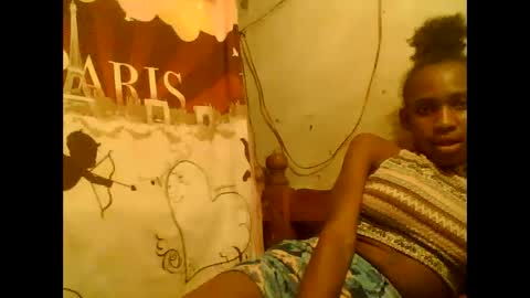 Snapshot of littleyanah chatting on September 19, 8:52 pm yanah online show from September 19, 8:52 pm