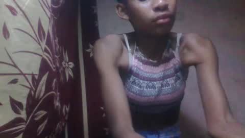 Snapshot of littleyanah chatting on September 8, 2:38 pm yanah online show from September 8, 2:38 pm