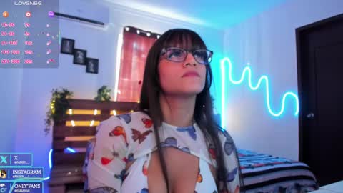 Livfabi  online show from October 1, 5:40 pm