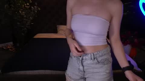 liviashy online show from April 13, 7:47 pm