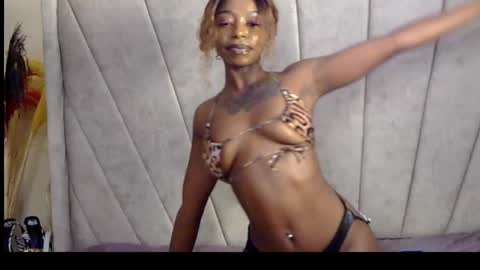 liyah online show from December 15, 3:09 pm