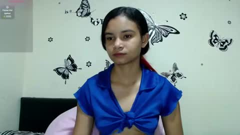 Liz7skinny online show from June 12, 9:23 pm