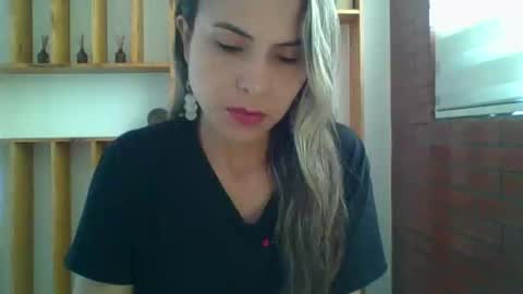 liz_28 online show from October 10, 4:34 pm