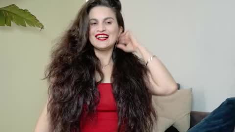 Snapshot of liz_devine chatting on October 27, 5:08 pm liz online show from October 27, 5:08 pm