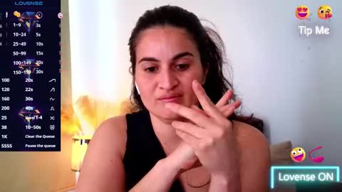 Snapshot of liz_devine chatting on March 8, 4:58 pm liz online show from March 8, 4:58 pm