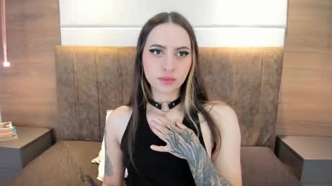 Snapshot of liz_goth chatting on March 10, 12:28 pm Liz online show from March 10, 12:28 pm