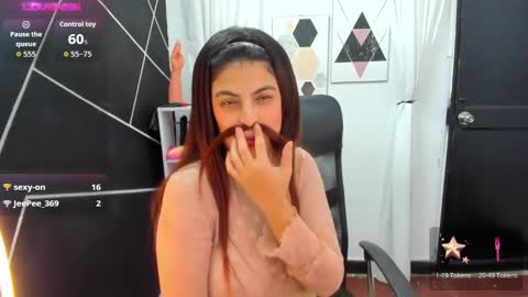 Liz 3 online show from October 3, 3:50 pm