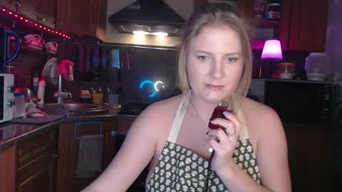 Snapshot of lizacakes chatting on January 27, 3:07 pm LizaCakes online show from January 27, 3:07 pm