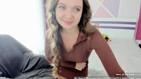 Snapshot of lizaghost chatting on September 17, 11:41 am Girl next door online show from September 17, 11:41 am