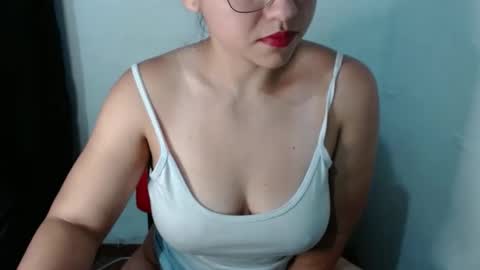 Snapshot of lizbodu chatting on February 9, 7:41 pm Lizze Bodu 3 online show from February 9, 7:41 pm