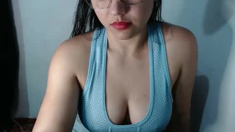 Snapshot of lizbodu chatting on February 25, 11:48 pm Lizze Bodu 3 online show from February 25, 11:48 pm