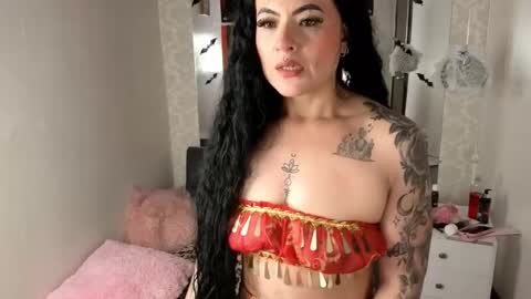 Snapshot of lizha_milf chatting on October 11, 7:05 pm Lizha  online show from October 11, 7:05 pm