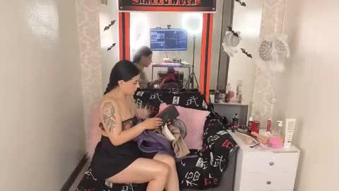 Snapshot of lizha_milf chatting on October 29, 5:48 pm Lizha  online show from October 29, 5:48 pm