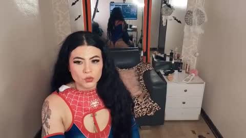 Snapshot of lizha_milf chatting on October 31, 7:40 pm Lizha  online show from October 31, 7:40 pm