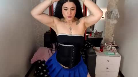 Snapshot of lizha_milf chatting on October 24, 9:11 pm Lizha  online show from October 24, 9:11 pm