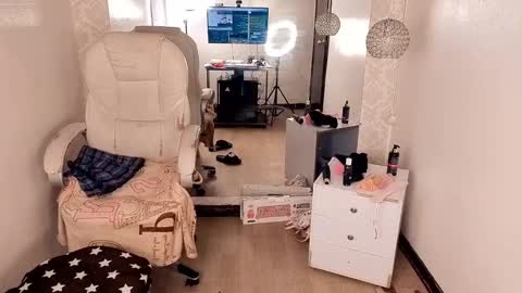 Snapshot of lizha_milf chatting on September 18, 6:39 pm Lizha  online show from September 18, 6:39 pm