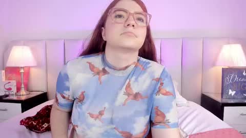 lizy portman  online show from September 18, 8:29 pm